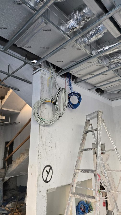 Structured cabling and containment during apartment fit-out